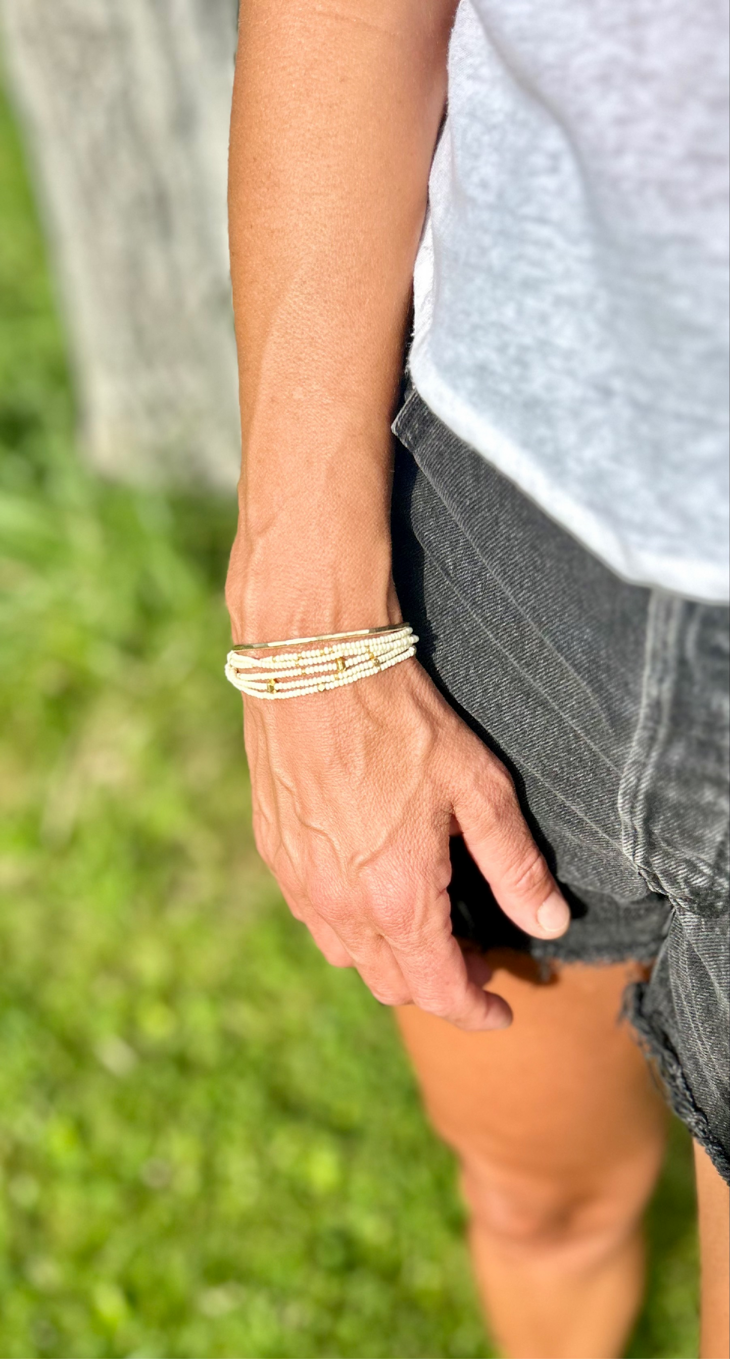 Creamy White Gold-Sprinkled Beaded 5-Wrap Boho Bracelet